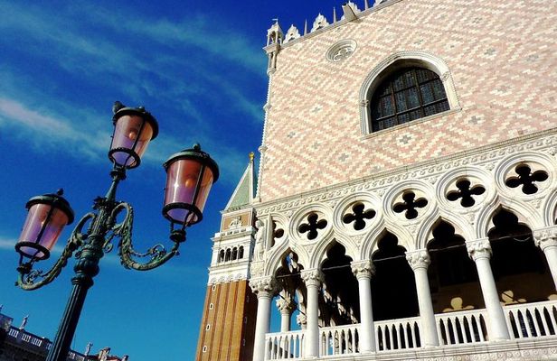Venice Landmarks: Walking Tour Plus St Mark's Basilica and Doge's Palace Tours