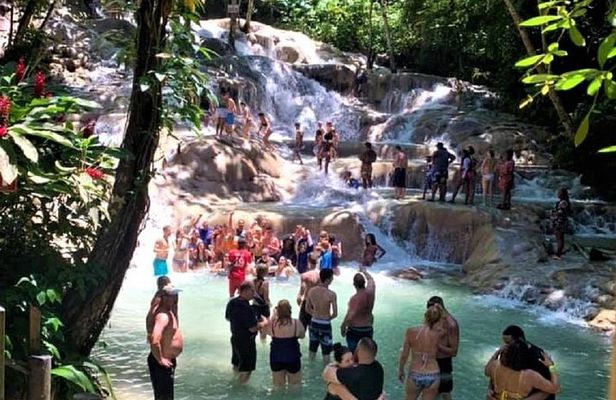 Private Tour - Dunn's River Falls and Ocho Rios Experience from Ocho Rios