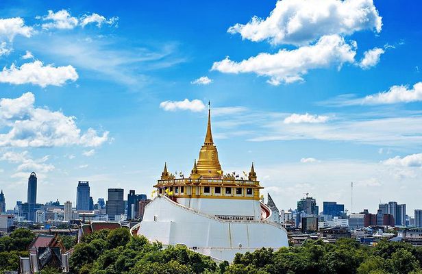 Bangkok Old Town Tour : Wat Suthat, Wat Saket & Wat Ratchanadda