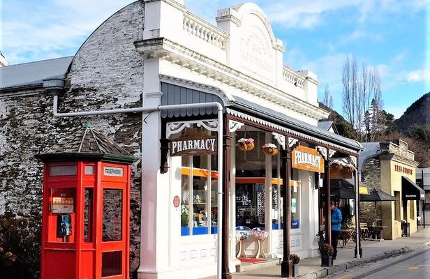 Private Arrowtown & Wānaka Full-Day Tour from Queenstown