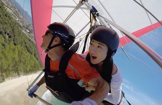 Hang gliding with HangglideOz