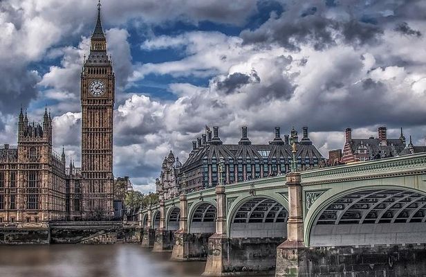 Private 8-hour Tour of London: Private driver & licensed guide w/ Hotel Pick Up