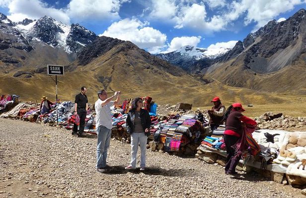 One-Way Scenic Touristic Bus to Puno from Cusco with Lunch