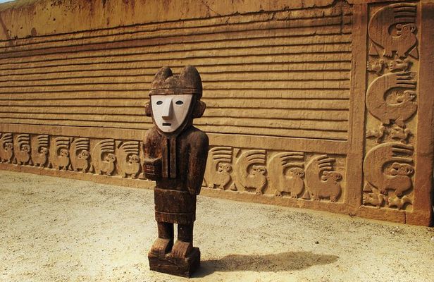 Trujillo in a Day: Chan Chan, Huanchaco, Sun and Moon Temples