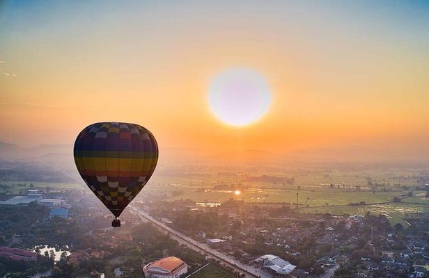 Chiang Mai Balloon Adventure: Classic Basket Balloon Ride