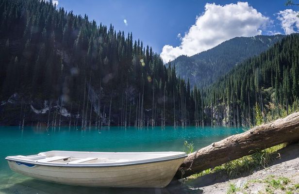 2 Days Private Kolsai and Kaindy Tour