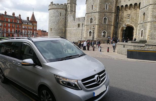 Luxury Private Vehicle Day Hire from & to London via Stonehenge & Windsor Castle