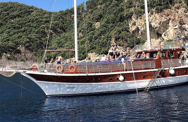 Relaxing Cruise with Lunch in Marmaris