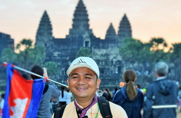 3-D Angkor Temples With One Sunrise