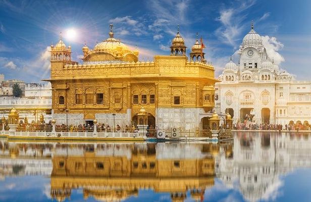 1-Day Trip to Golden Temple,Amritsar from Delhi with Both side Commercial Flight