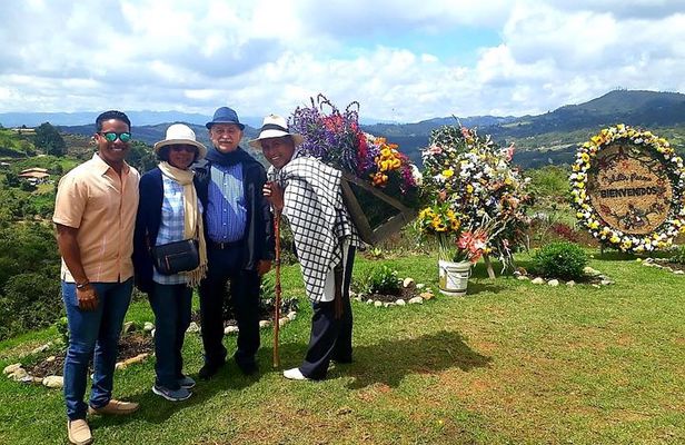 Exotic flowers farm and silleteros cultural tour 