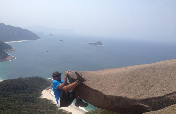 Private Hiking Tour to Telegrafo Stone + Grumari beach - by OIR Aventura