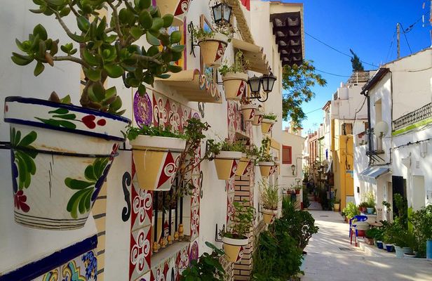 Private Half-Day Walking Tour of Alicante