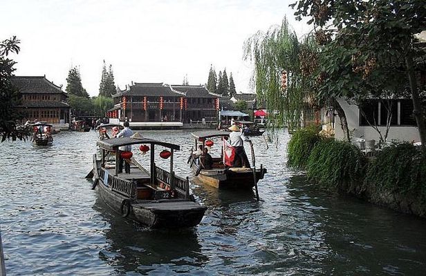 Flexible Half Day Tour to Zhujiajiao Water Town with Boat Ride from Shanghai