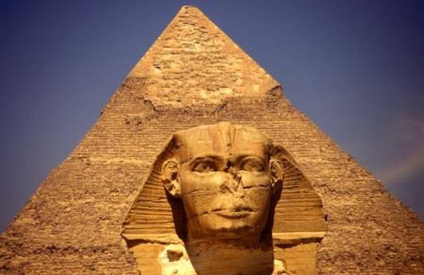 Cairo Private tour by plane from Hurghada