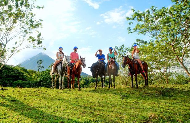 Arenal Horseback Riding to La Fortuna Waterfall 