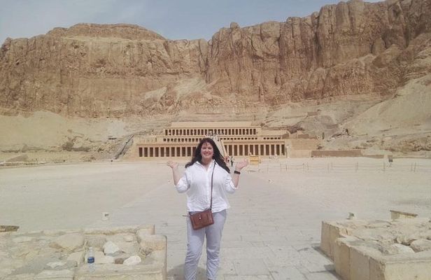 Private LUXOR DAY TOUR VISIT EAST AND WEST NILE BANKS
