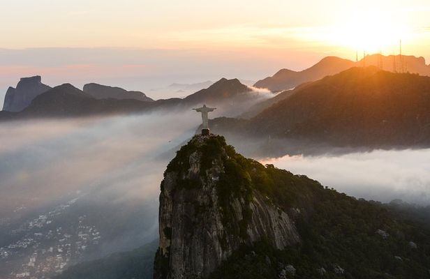 Christ Statue and Sugarloaf Private Tour with a Photographer