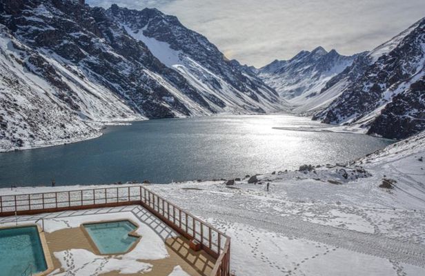 Small-Group Tour of Portillo Ski Center and Inca Lagoon from Santiago