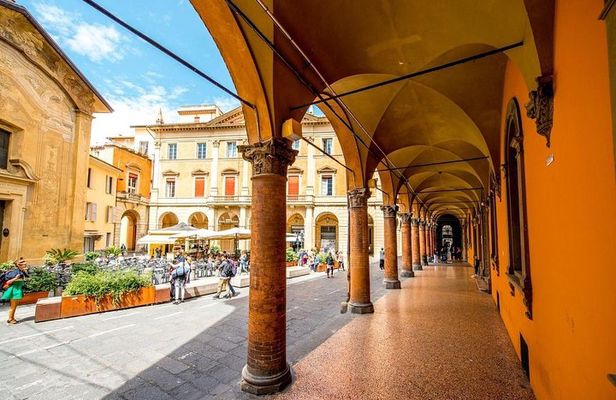 Bologna Private Walking Tour with a Local - 100% Personalized