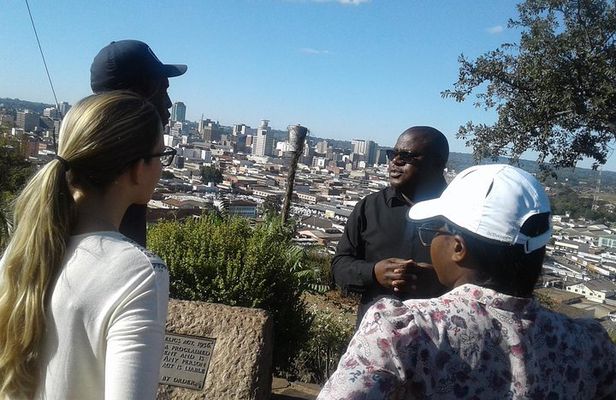Harare City Tour & Zimbabwe Highlights