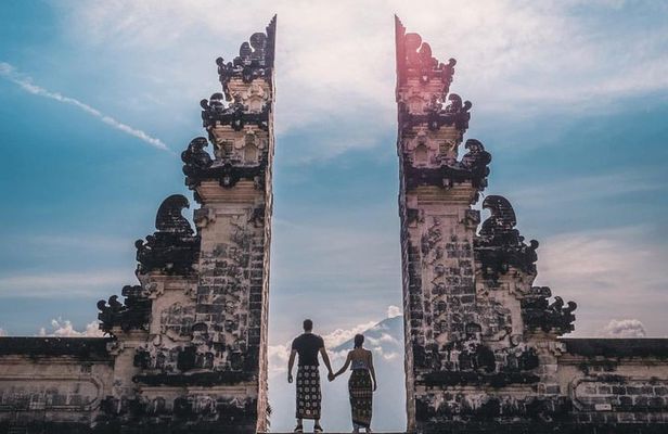 Bali Instagram: Gate of Heaven Tour