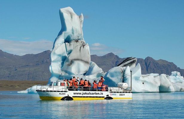 South Iceland and Glacier Lagoon: Jökulsárlón with Boat Tour