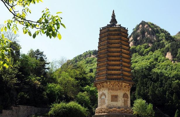 Private Day Tour to Yinshan Pagoda Forest and Ming Tombs from Beijing