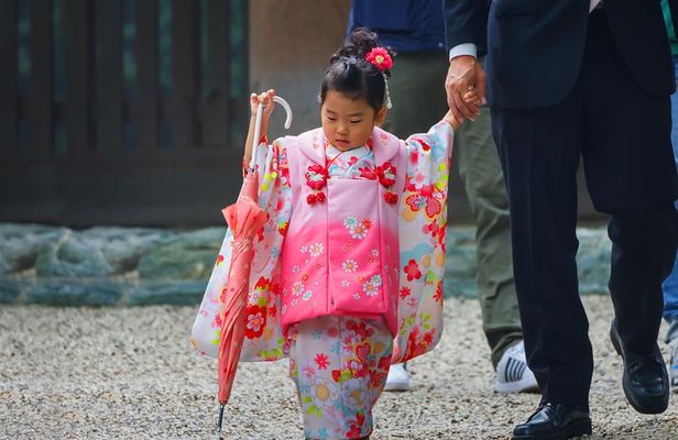 Family day in Nagoya with a local: private & personalized
