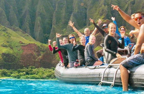 Half-Day Raft and Snorkel Adventure to Na Pali