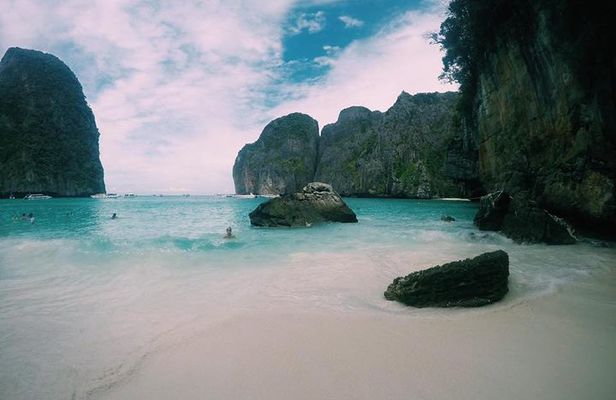 PHUKET-Phi Phi Island-Khai Island-Lunch by Sea Angel Speed Boat