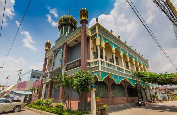 Halfday Private Muslim Selfie Sights Tour with Halal Lunch