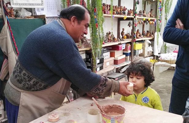 Private Local Artisans and Pachacamac Tour
