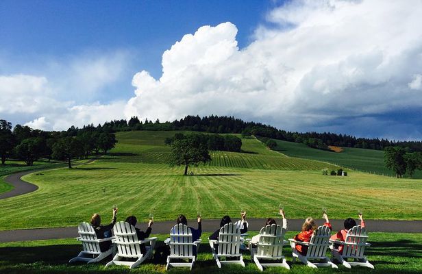 Willamette Valley Wine Tour From Portland