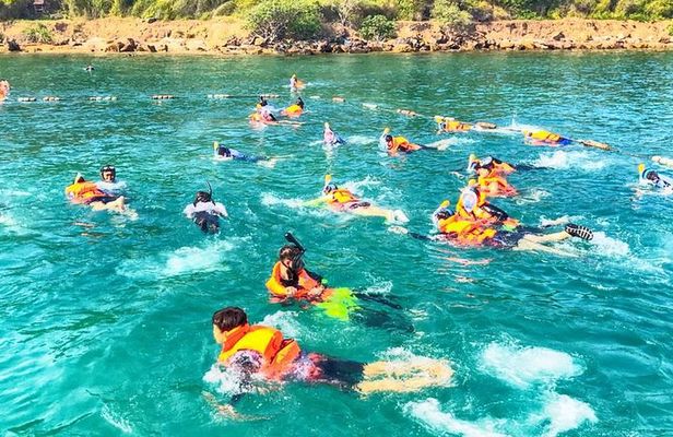 Pattaya : Coral Island Full Day Tour with Snorkeling, Jetski and Parasailing
