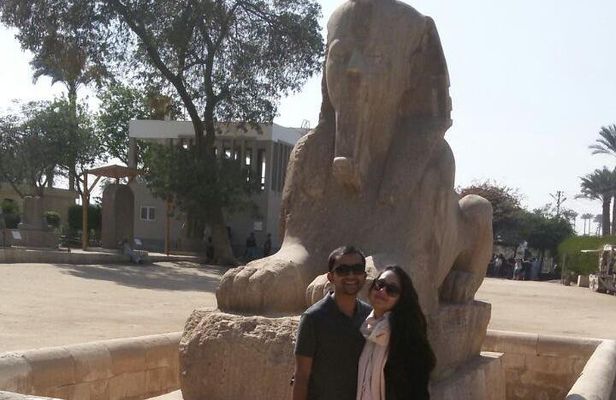 8-Hour Private Guided Tour to Giza Pyramids Memphis and Saqqara from Cairo