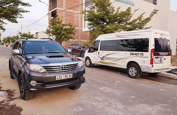 Round trip Transfer from Danang to Ba Na hills for Golden Bridge