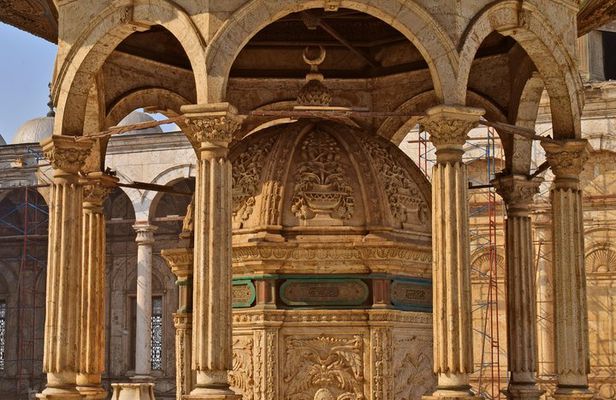 Cairo City Tour To Egyptian Museum & Citadel & Hanging Church & Khan El Khalili