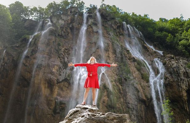 Plitvice Lakes N.P. Bus Tour from Zadar with Skip-the-Line