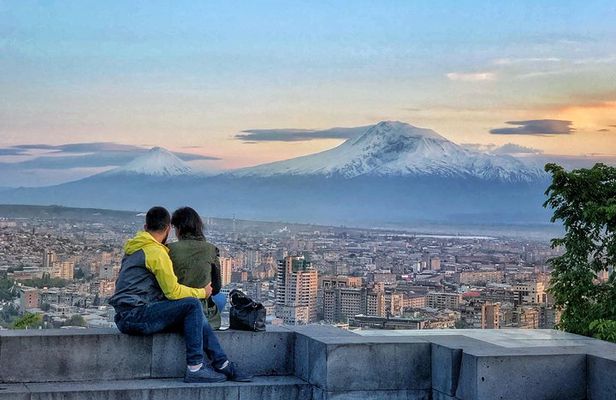 Private tour - Experience evening beauty of Yerevan