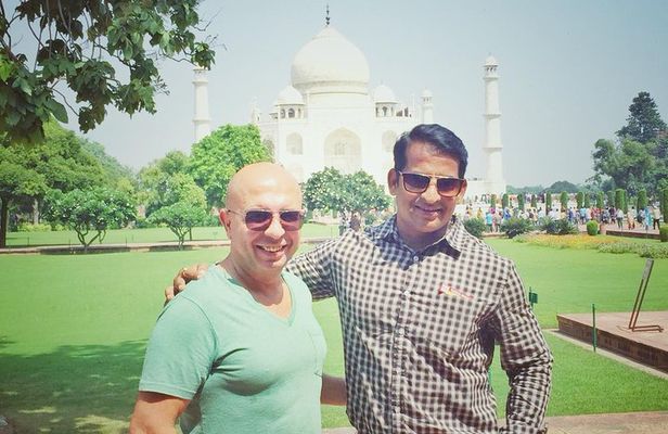 Same Day Agra and Fatehpur Sikri Tour By Train from Delhi