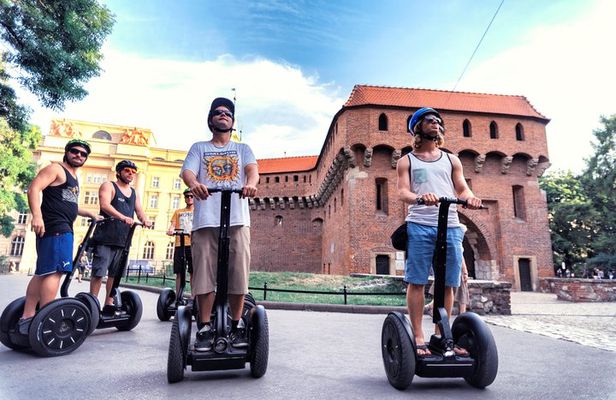 Segway Tour Gdańsk: Shipyard Tour - 1,5-Hour of Magic!