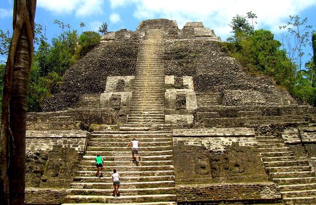 Lamanai Maya Ruin & New River Wildlife Adventure From Belize City