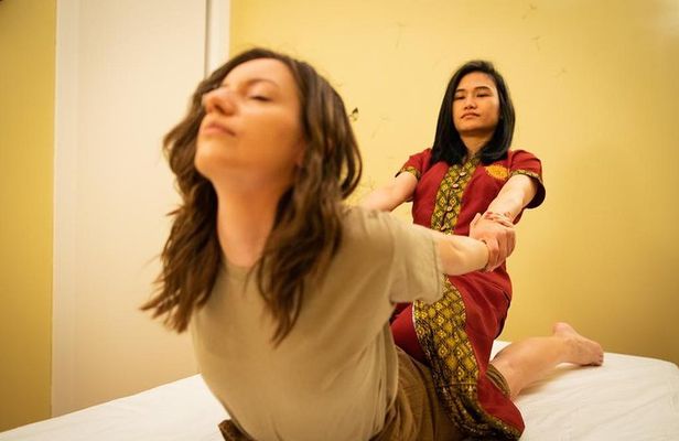 Traditional Thai Massage of 60 min at THAI SPA MASSAGE BARCELONA