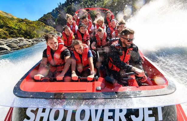Shotover River Extreme Jet Boat Ride in Queenstown
