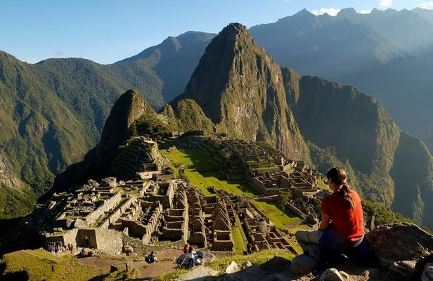 Machu Picchu By Car 2 Days (All Inclusive)