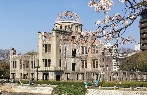 Full Day Tour in Hiroshima and Miyajima