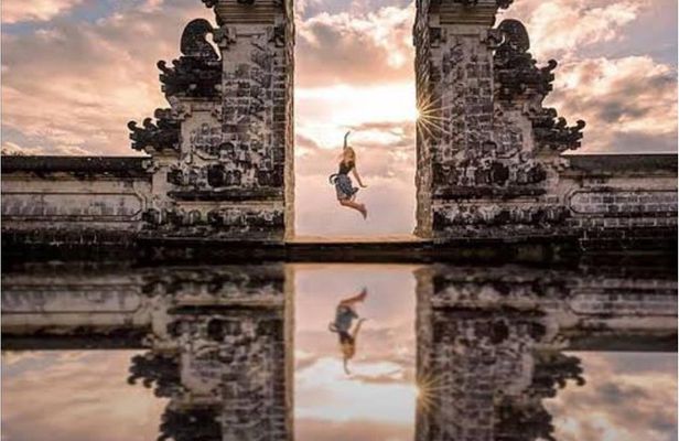 Bali Gate of Heaven and Hidden Waterfall privatel Tour