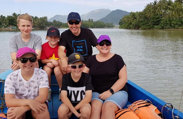 NhaTrang Private Sunset River Cruise for a nice dinner at a riverside restaurant