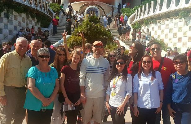 Best of Barcelona Excursion with Optional Attractions Tickets